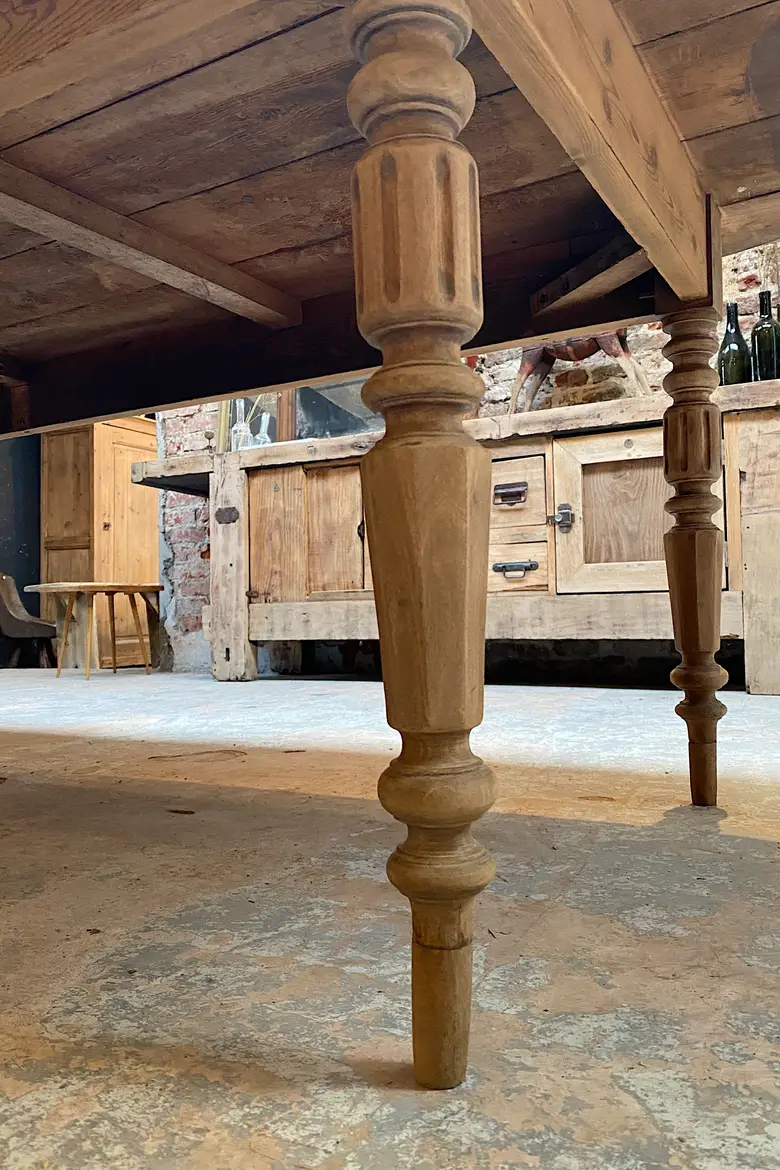 Grande table ovale en sapin Début XXème