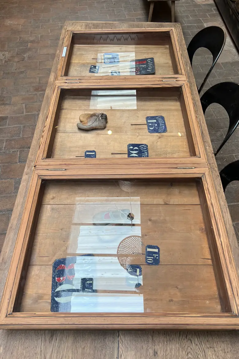 Grande vitrine de magasin à poser Début XXème