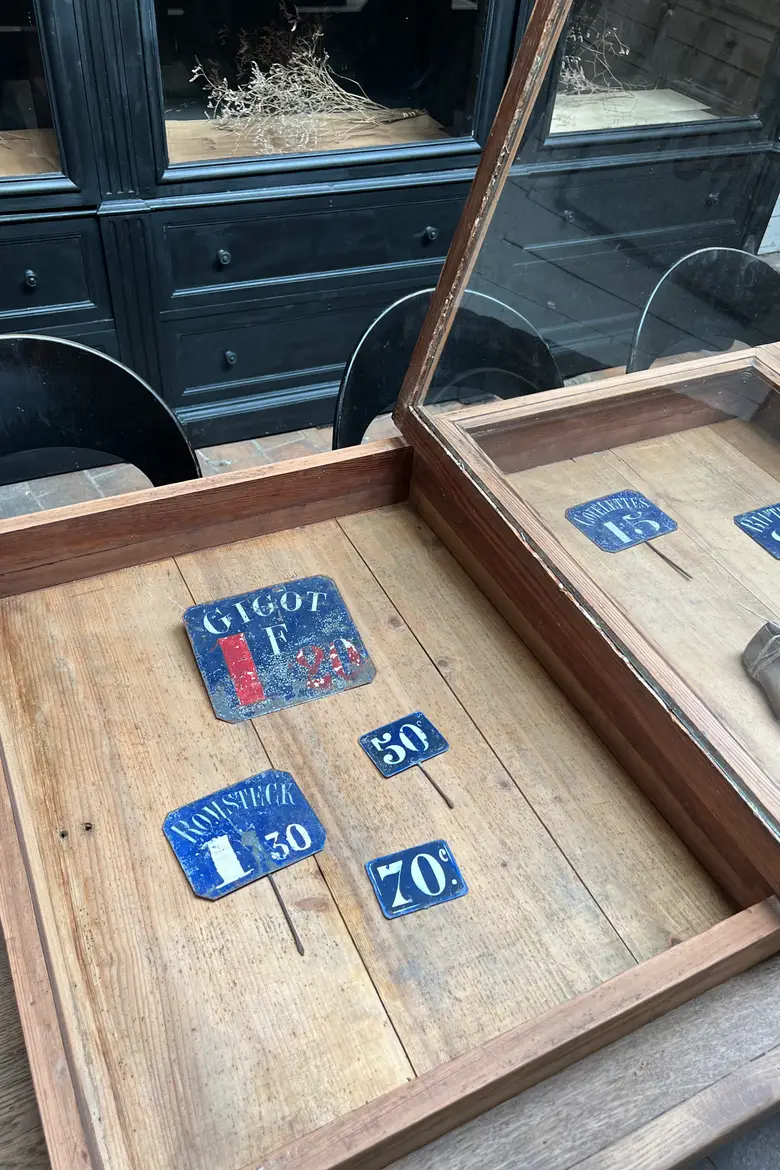 Grande vitrine de magasin à poser Début XXème