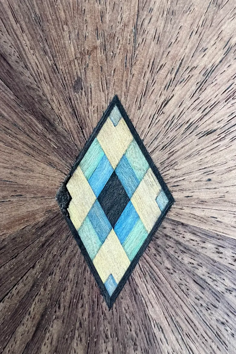Guéridon Art déco en noyer