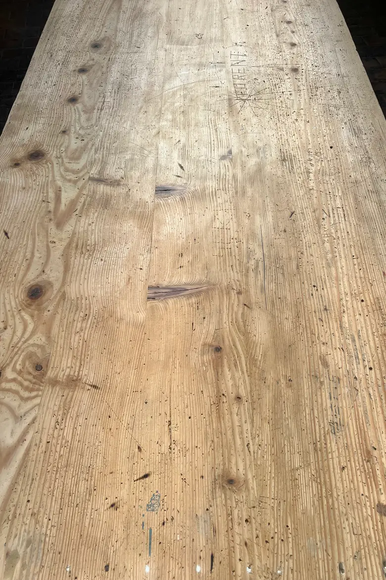 Immense table d’atelier en sapin Début XXème