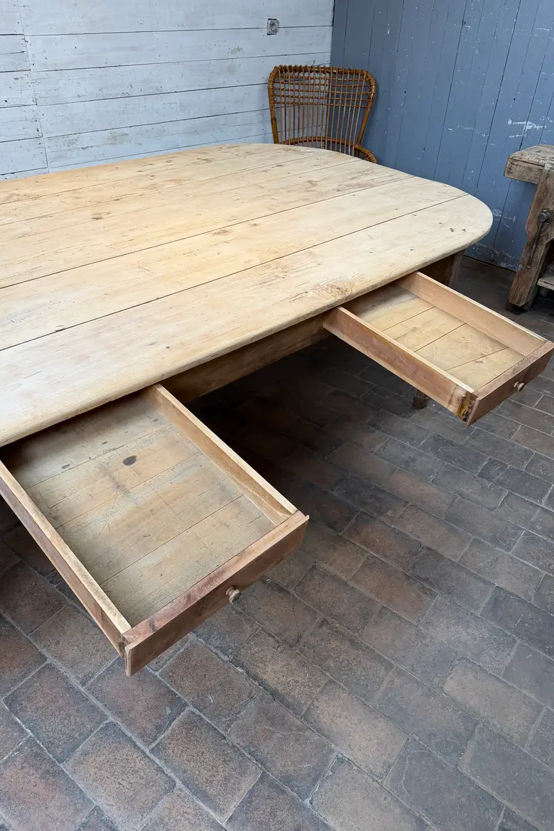 Immense table de ferme en peuplier et chêne