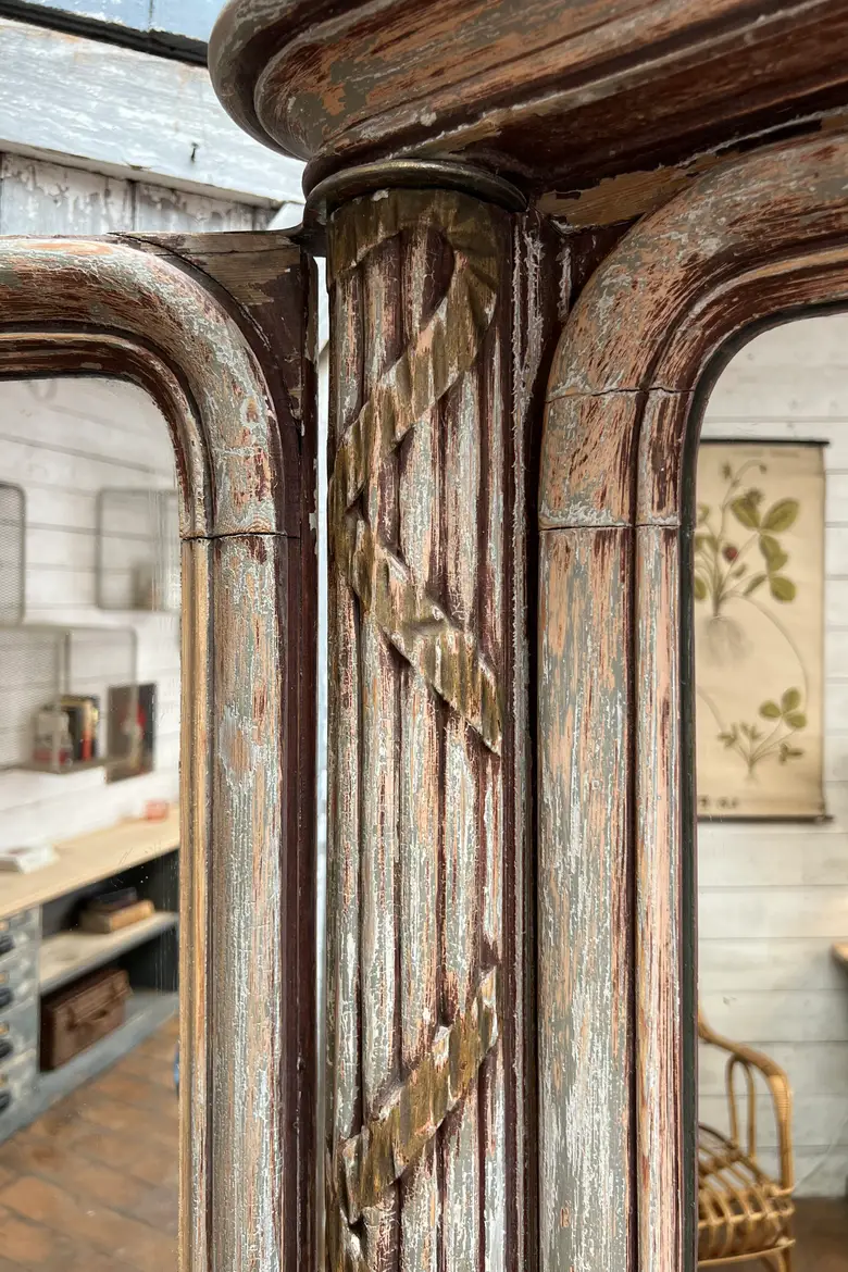 Imposant miroir triptyque de magasin