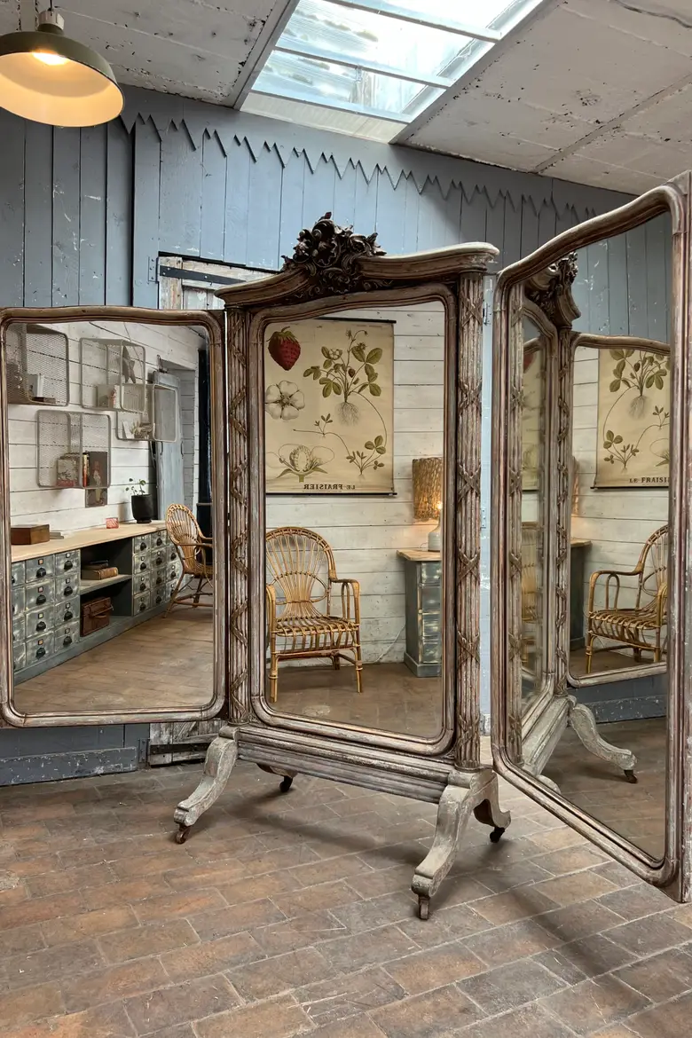 Imposant miroir triptyque de magasin