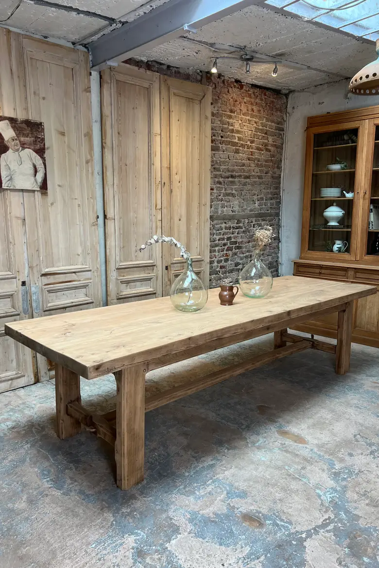 Imposante table en chêne