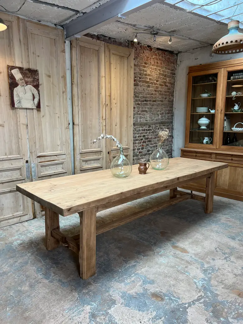 Imposante table en chêne