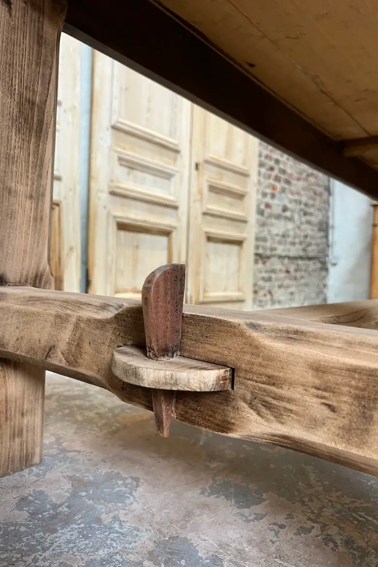 Imposante table en chêne