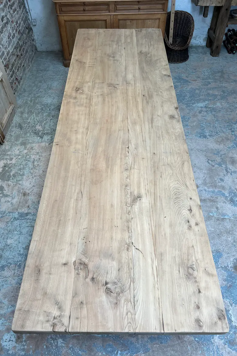 Imposante table en chêne