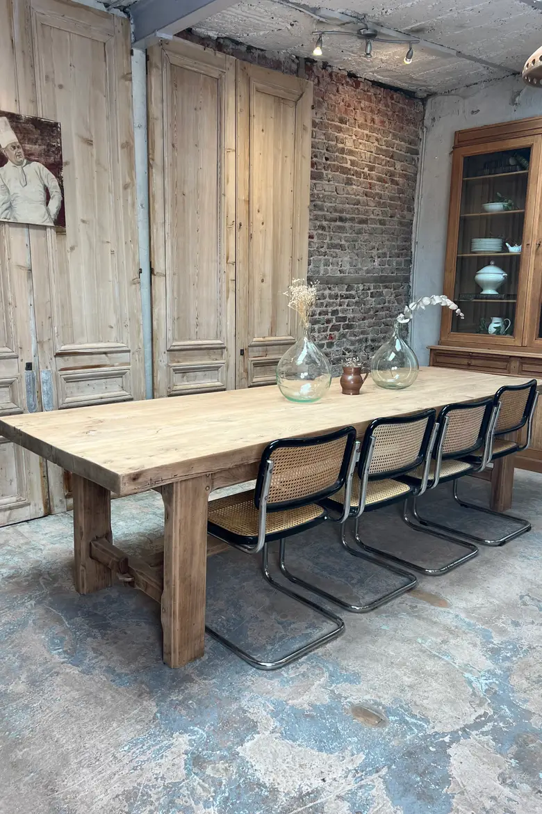 Imposante table en chêne