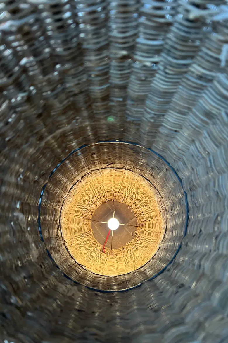 Lampadaire en osier années 60