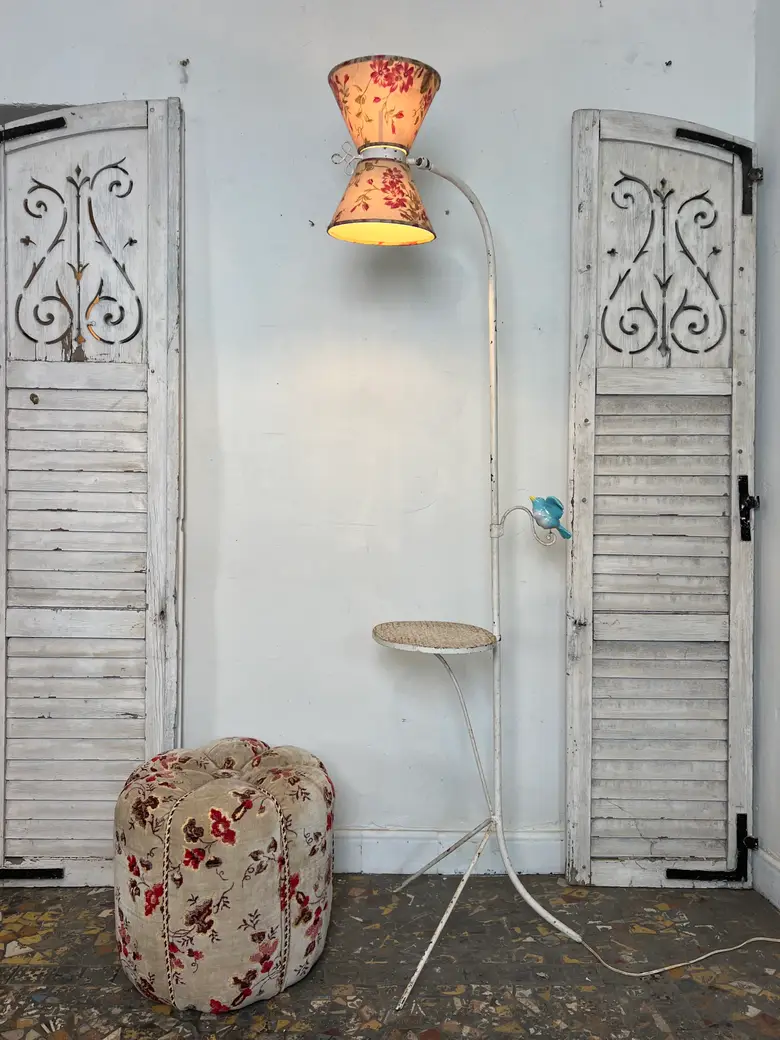 Lampadaire tripode