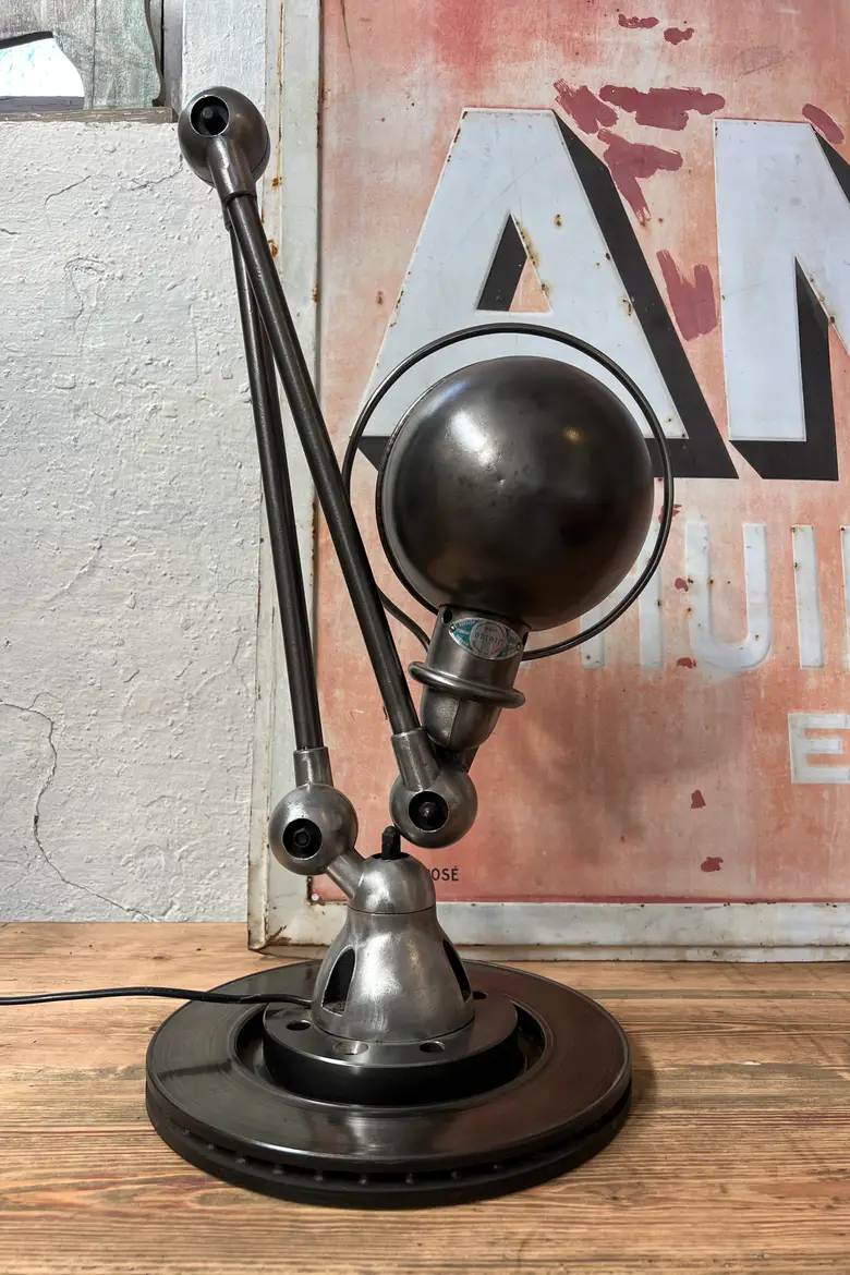 Lampe d’atelier Jieldé