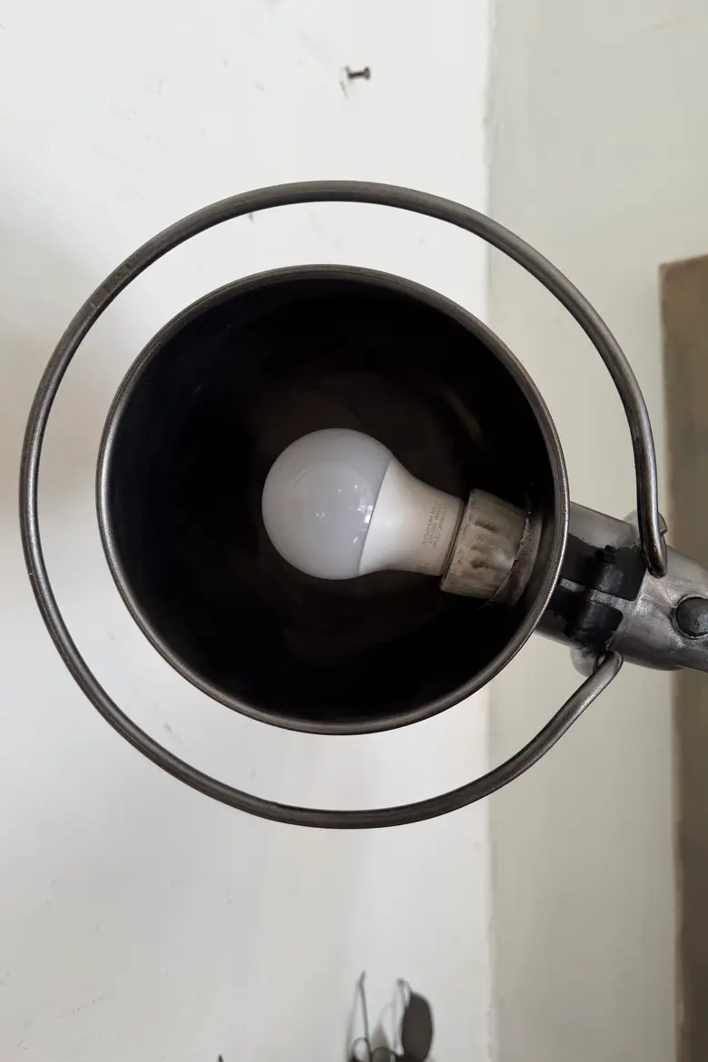Lampe d’atelier Jieldé — années 50