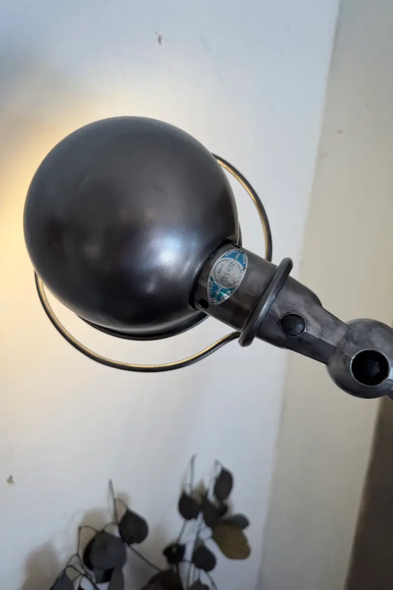 Lampe d’atelier Jieldé — années 50