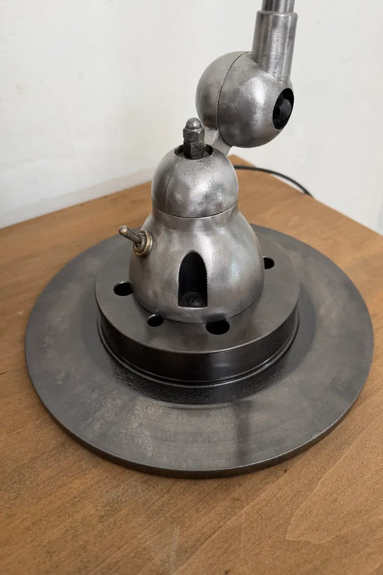 Lampe d’atelier Jieldé — années 50
