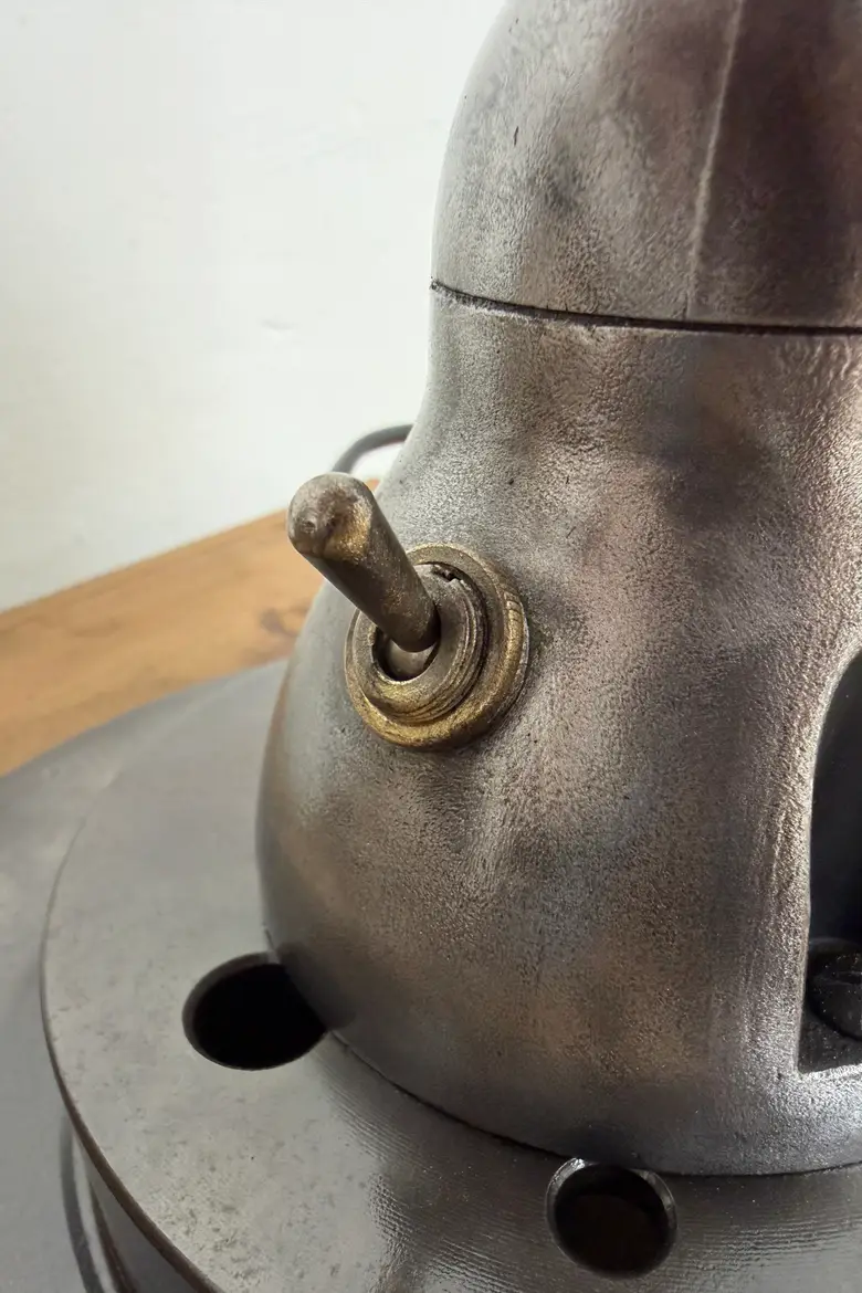Lampe d’atelier Jieldé — années 50