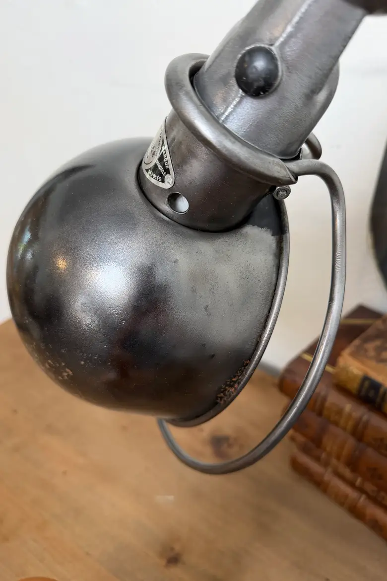 Lampe d’atelier Jieldé — années 50