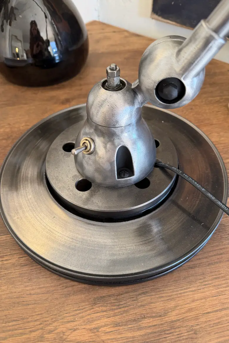 Lampe d’atelier Jieldé — années 50