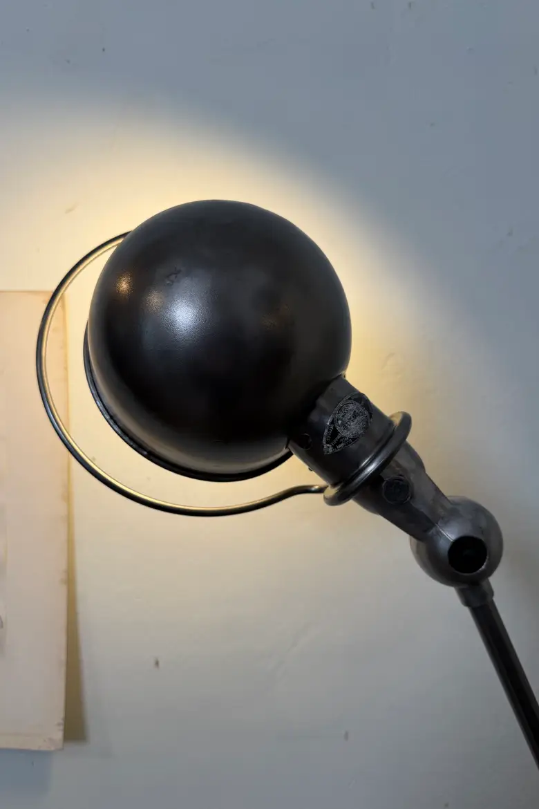 Lampe d’atelier Jieldé — années 50