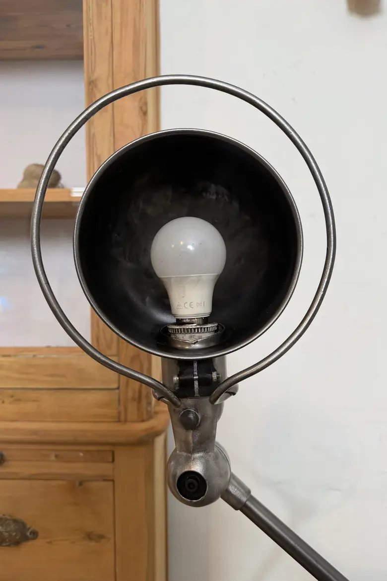 Lampe d’atelier Jieldé — années 50