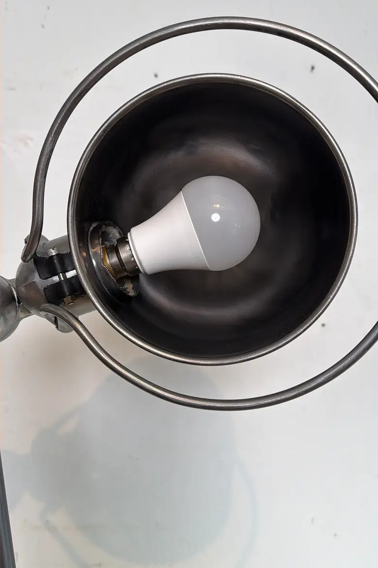 Lampe d’atelier Jieldé – années 50