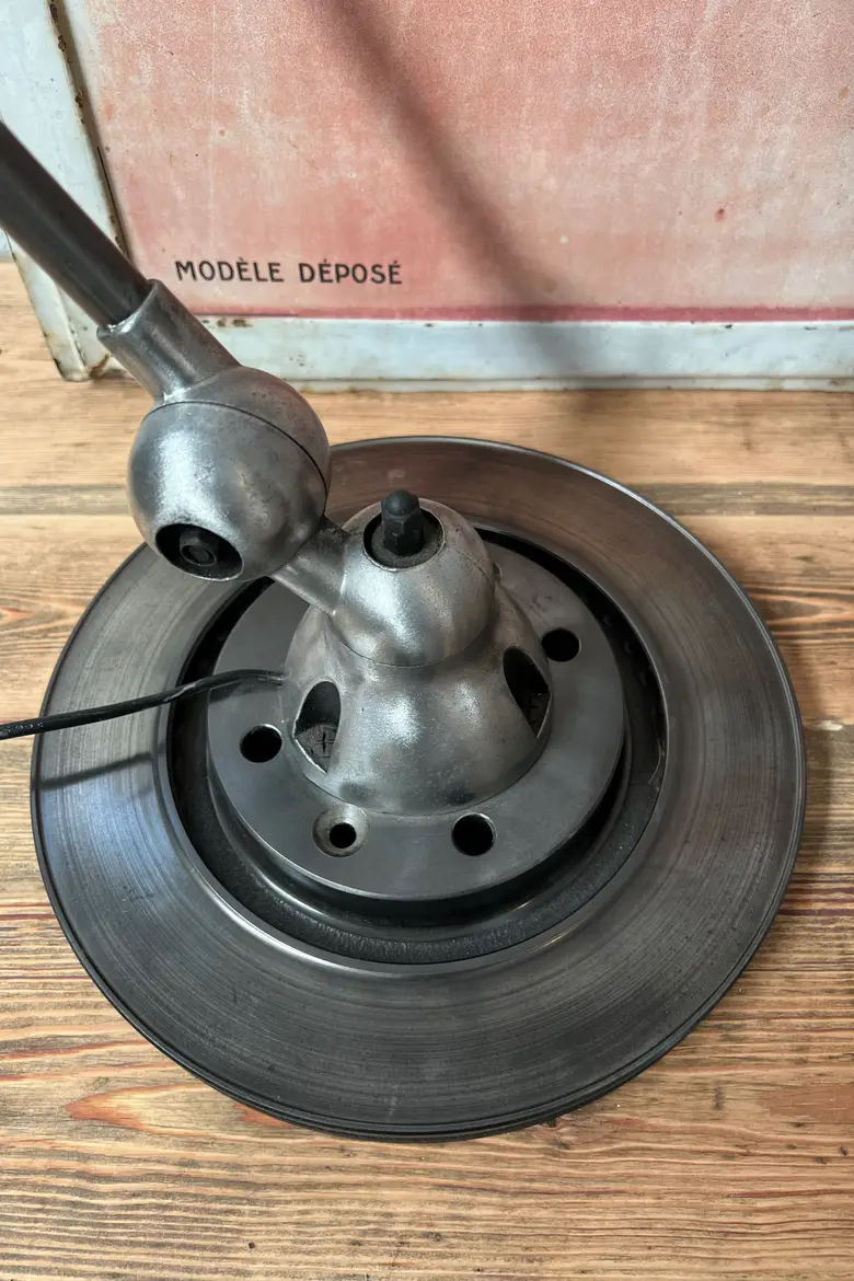 Lampe d’atelier Jieldé