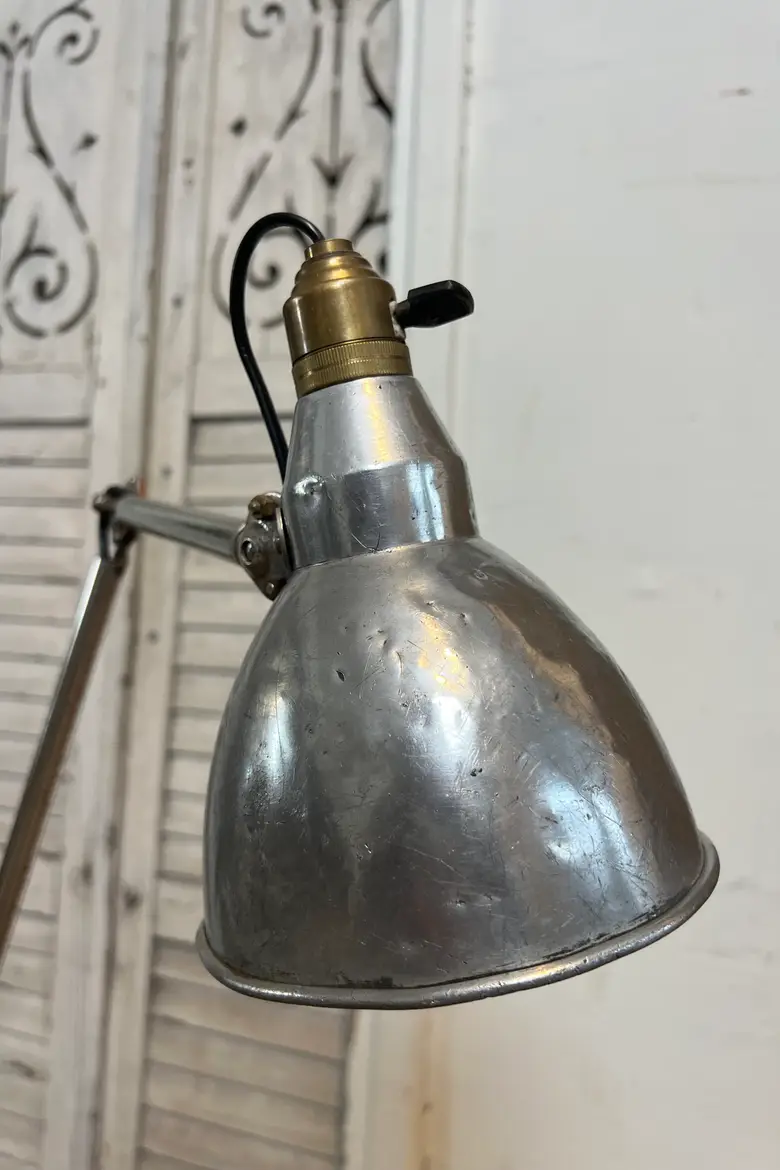 Lampe d’atelier Mazda – années 40