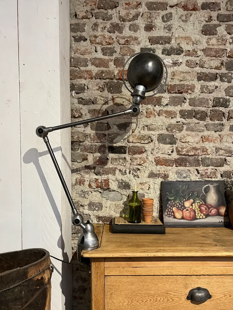 Lampe Jieldé sur étau 1950