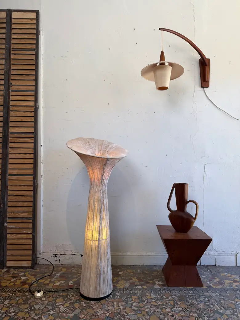 Lampe sculpture vintage en soie