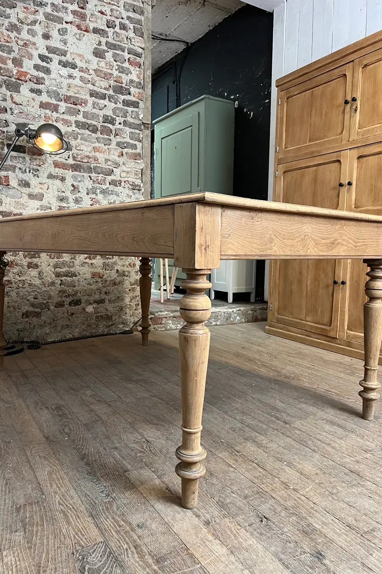 Large table en chêne
