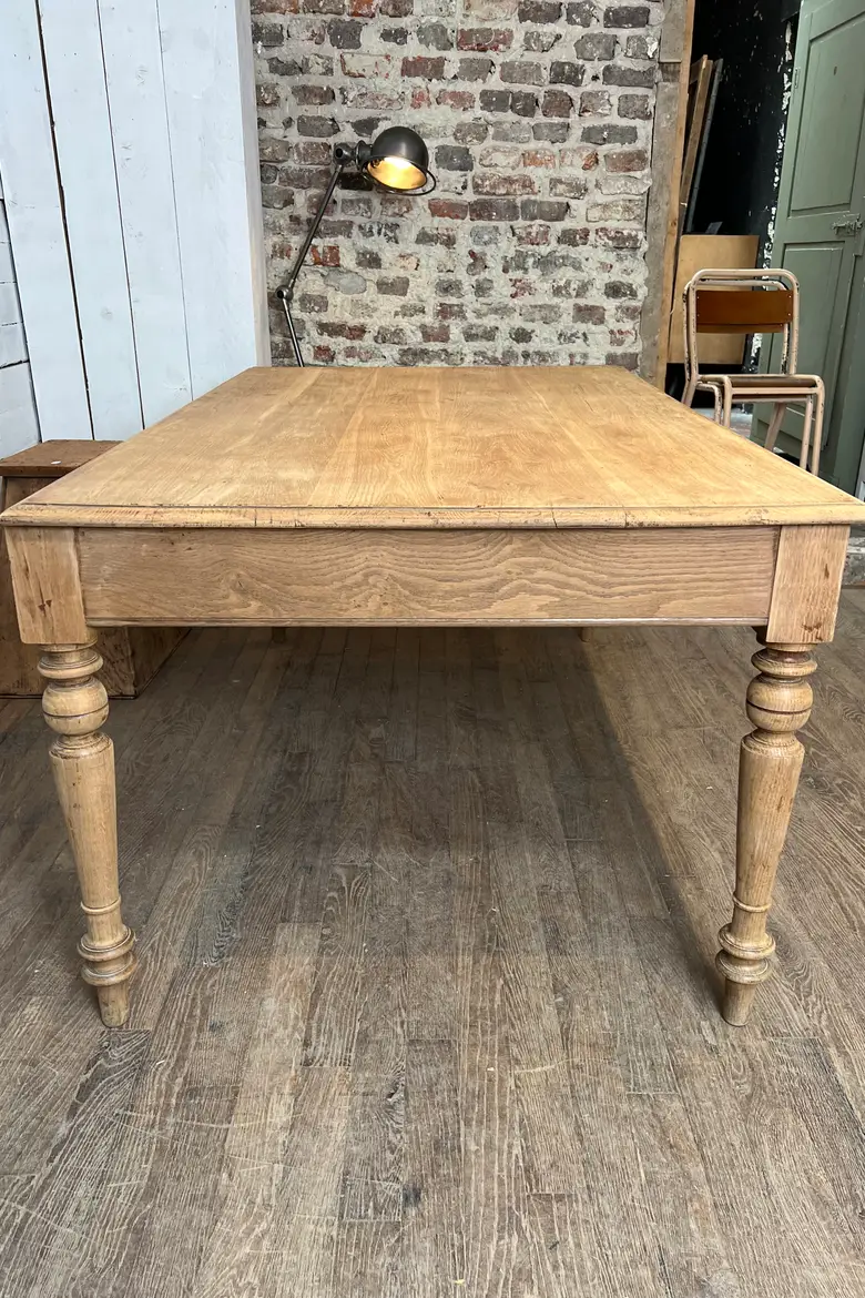 Large table en chêne