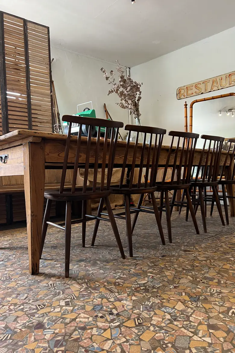 Large table en sapin
