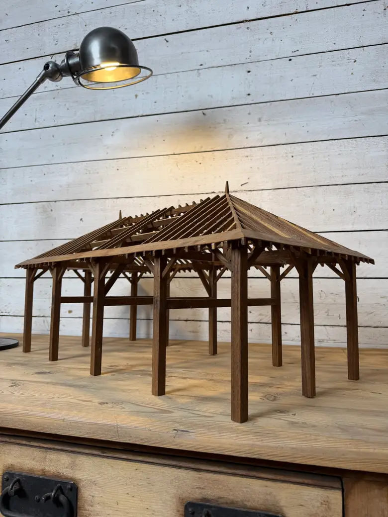 Maquette de charpente en sapin