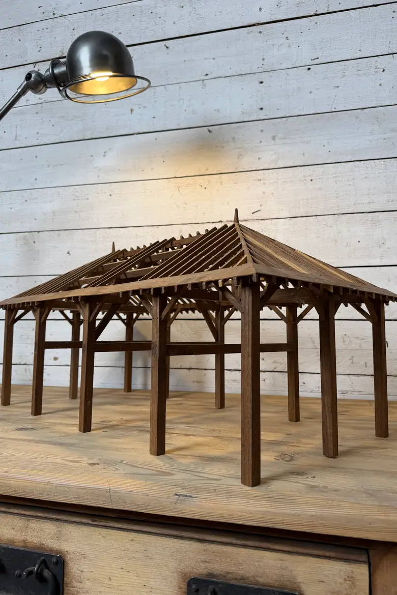 Maquette de charpente en sapin