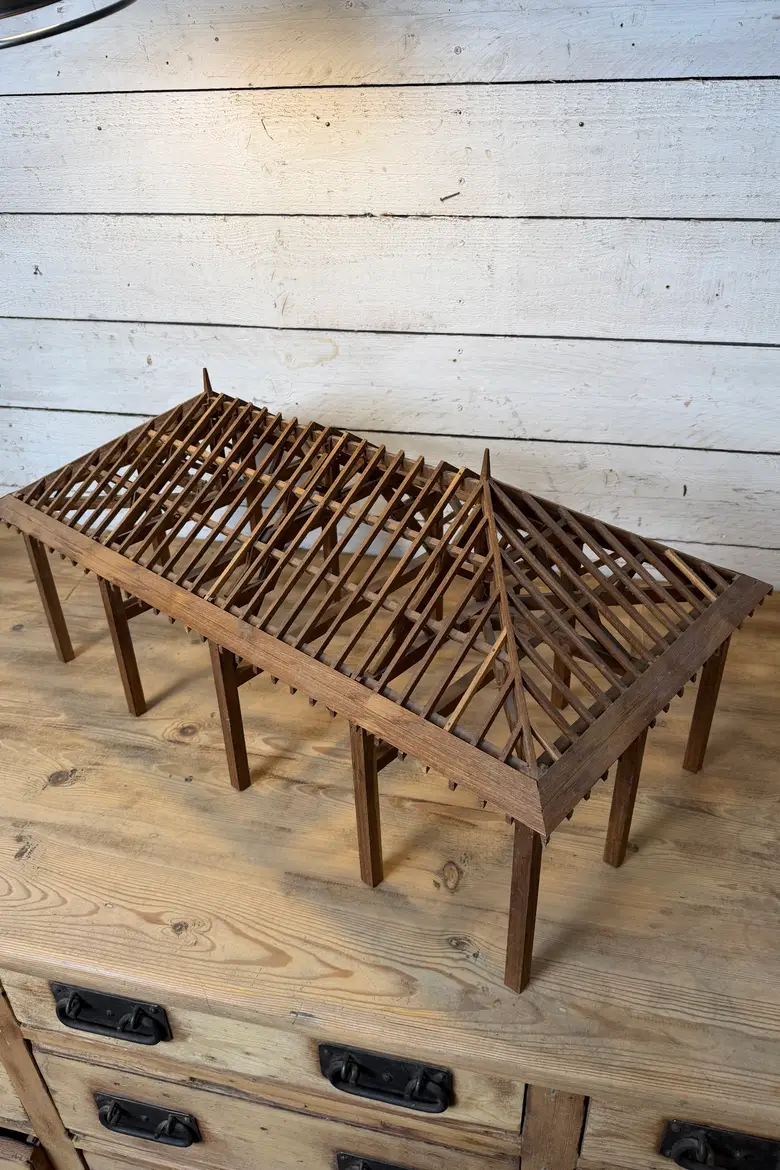 Maquette de charpente en sapin