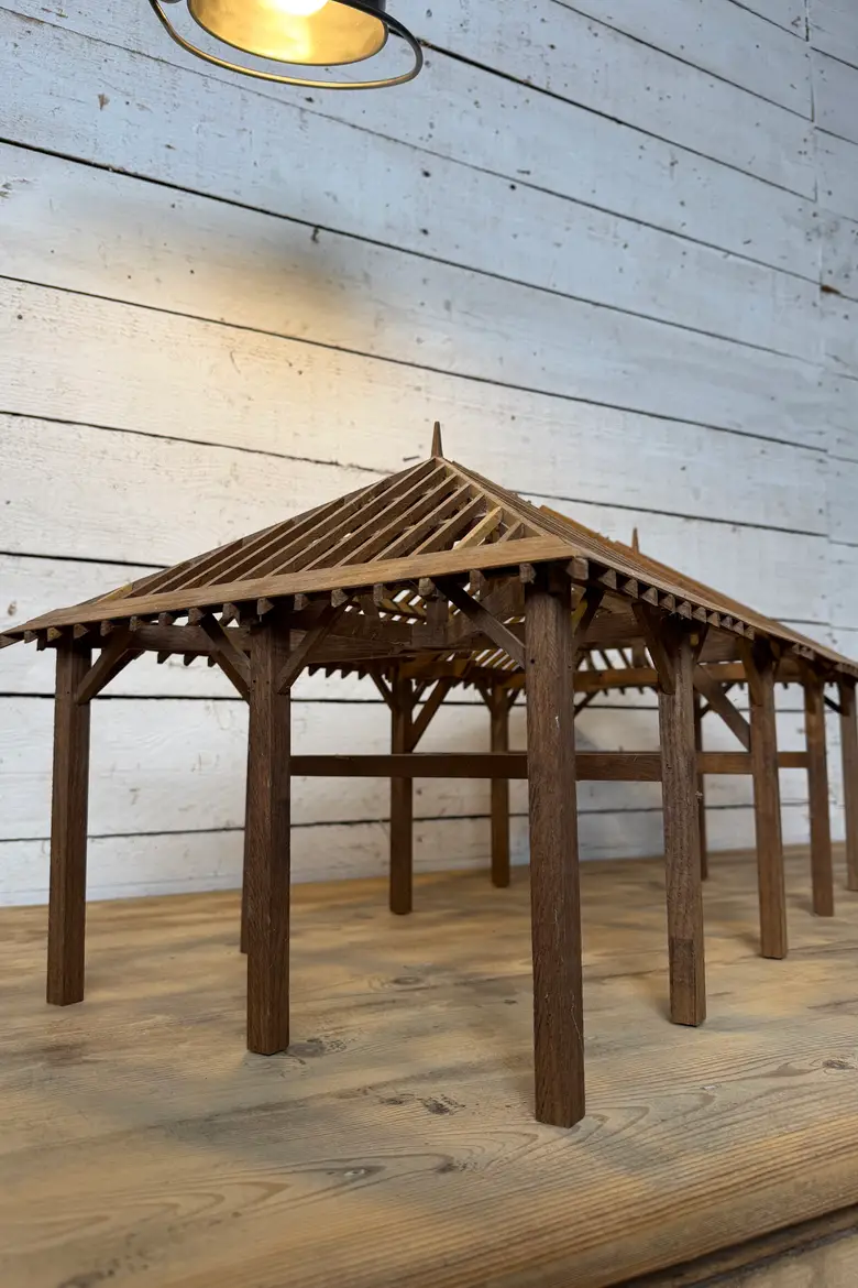 Maquette de charpente en sapin