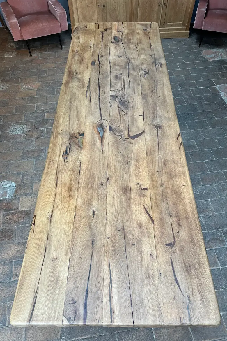 Massive table de monastère en chêne