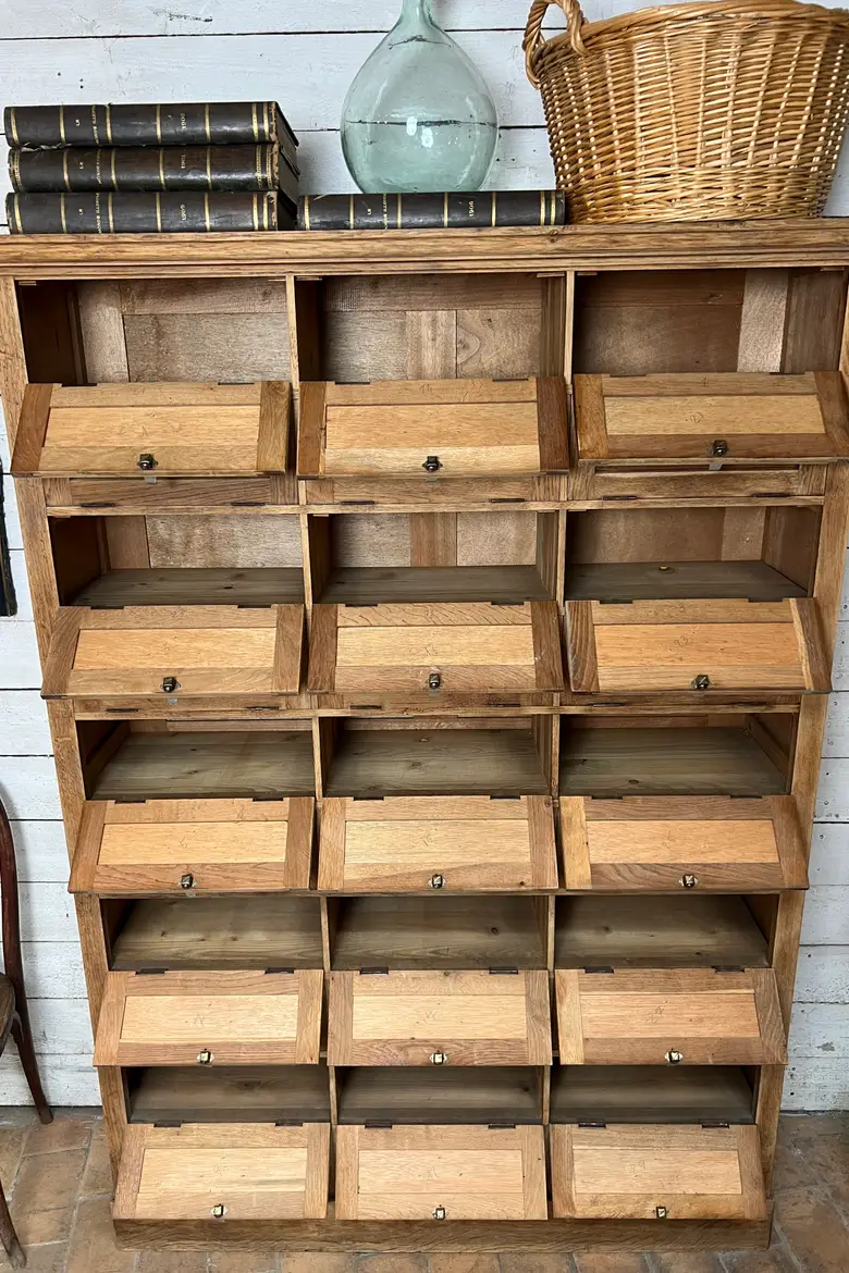 Meuble à clapets en chêne