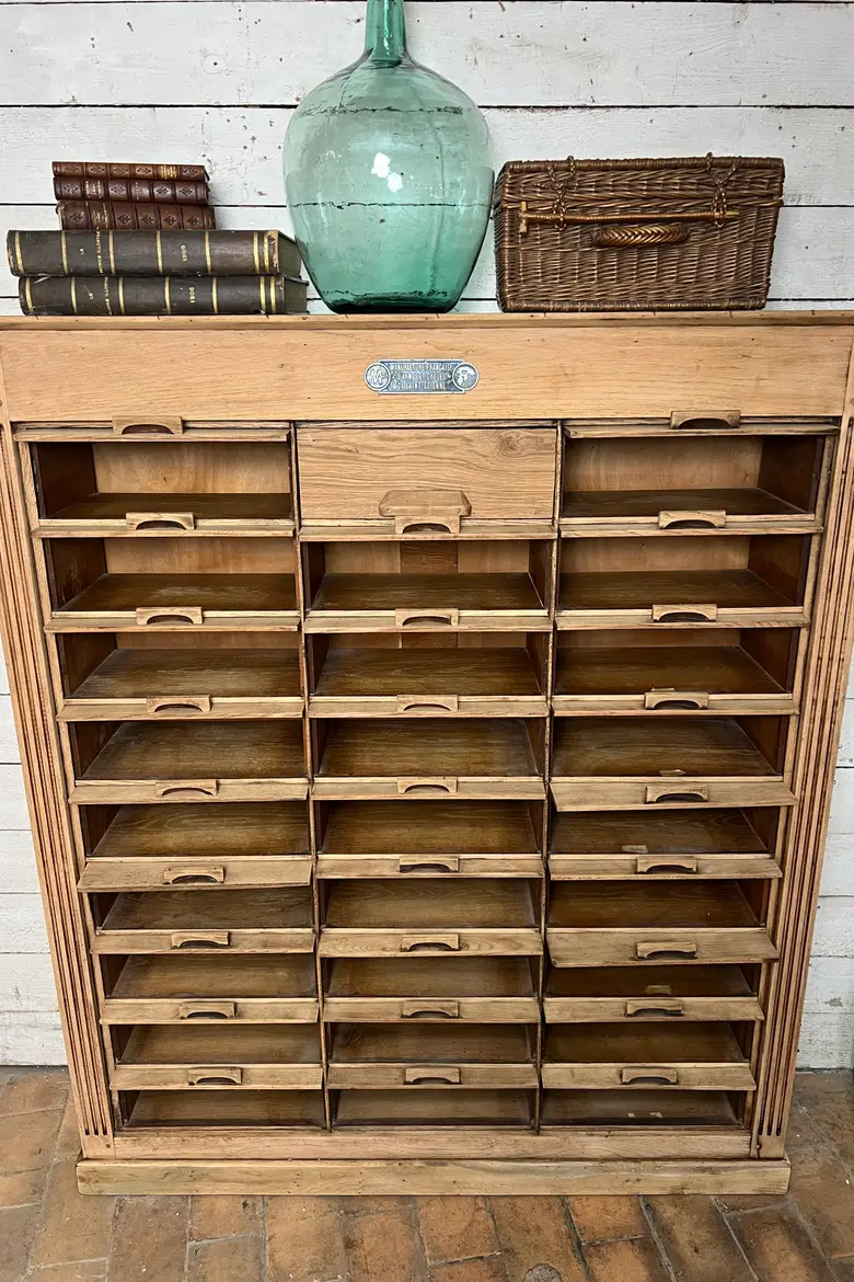 Meuble à clapets en chêne