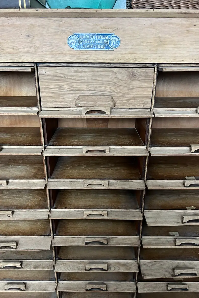 Meuble à clapets en chêne
