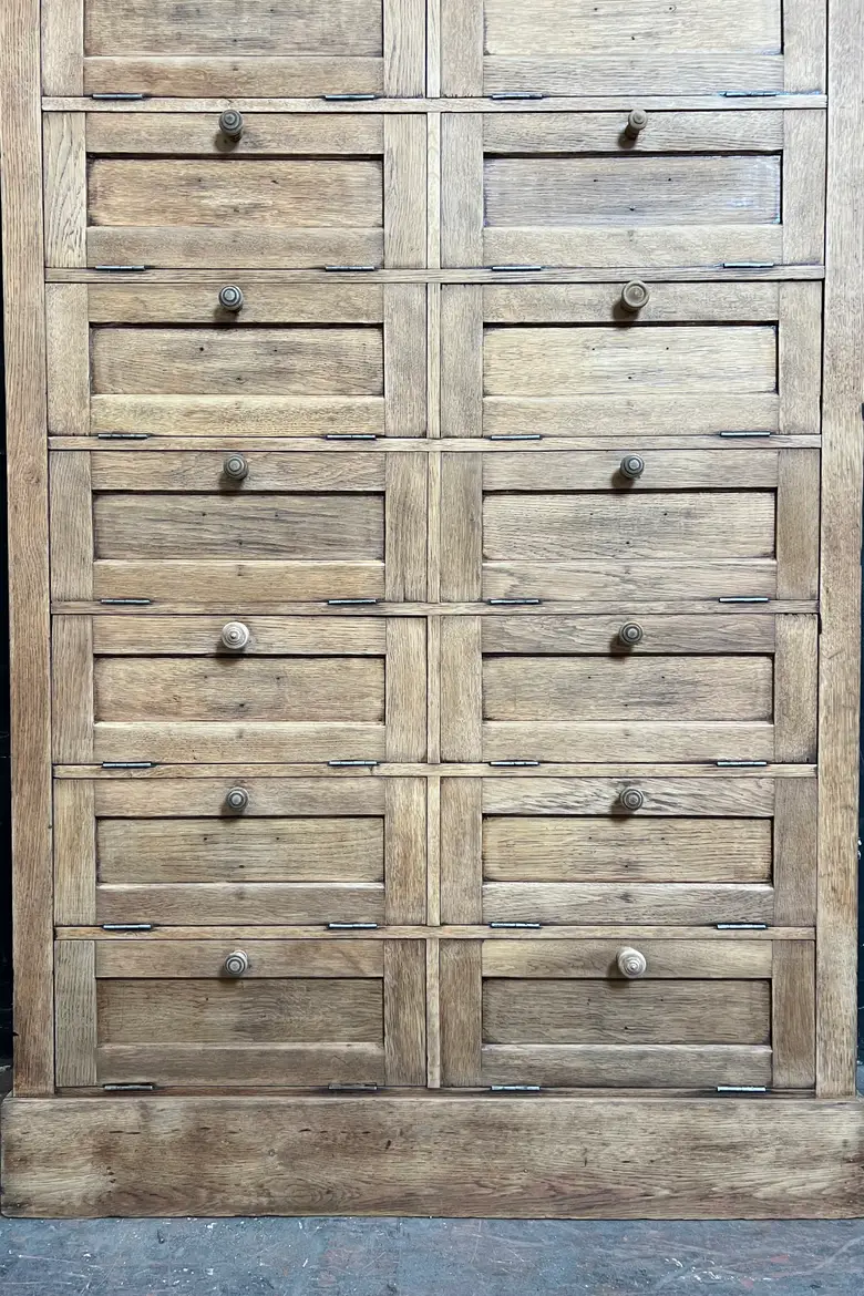 Meuble à clapets en chêne