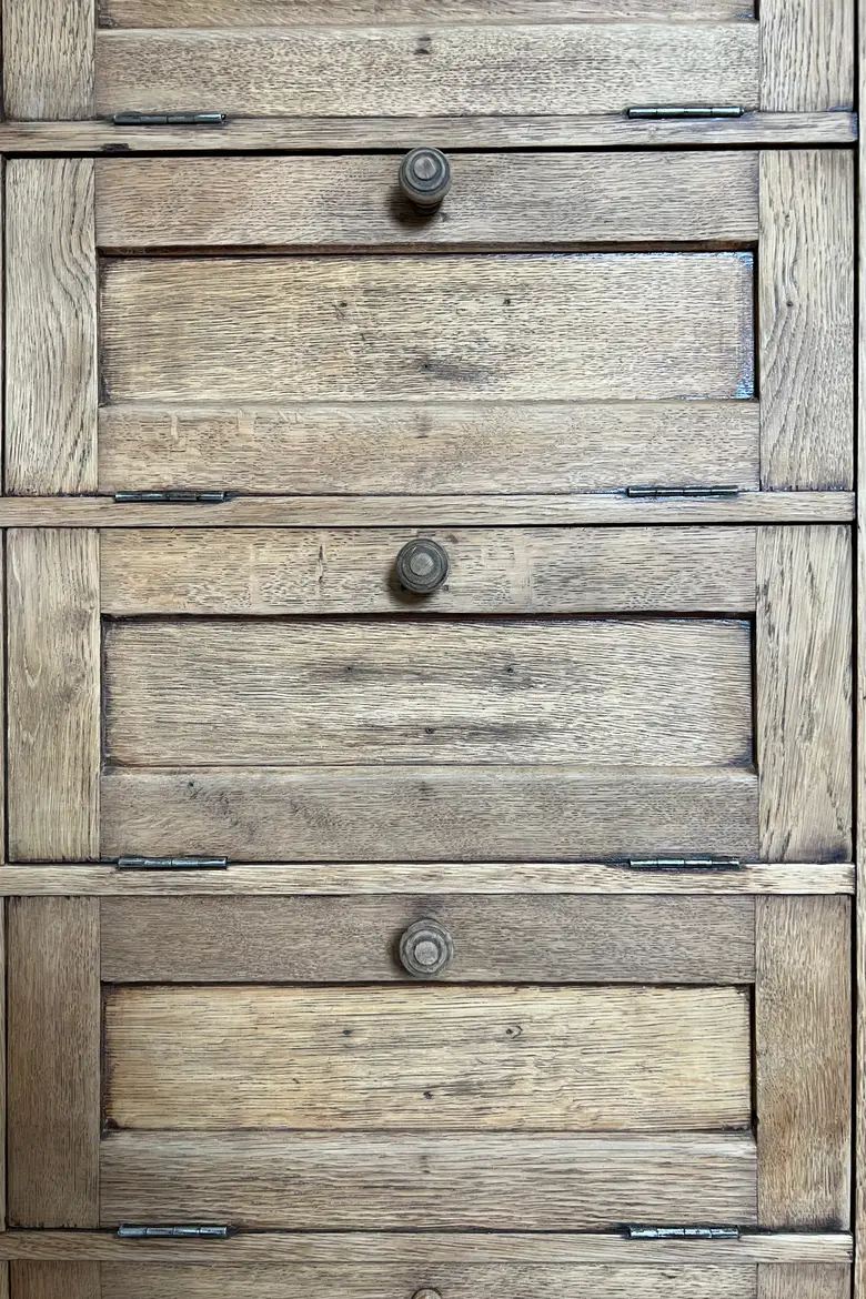 Meuble à clapets en chêne
