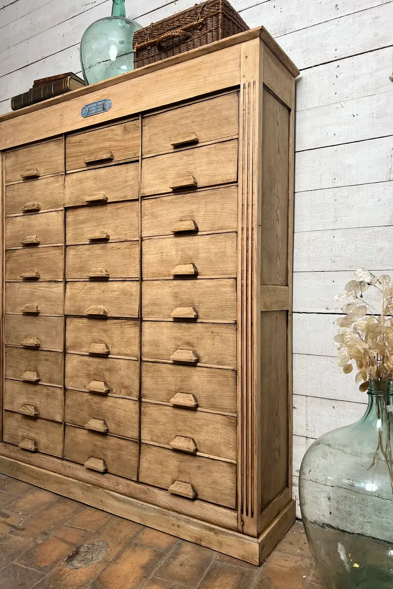 Meuble à clapets en chêne