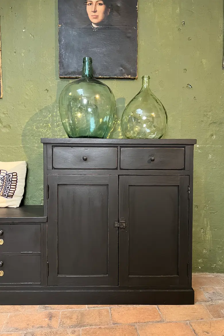 Meuble banc asymétrique
