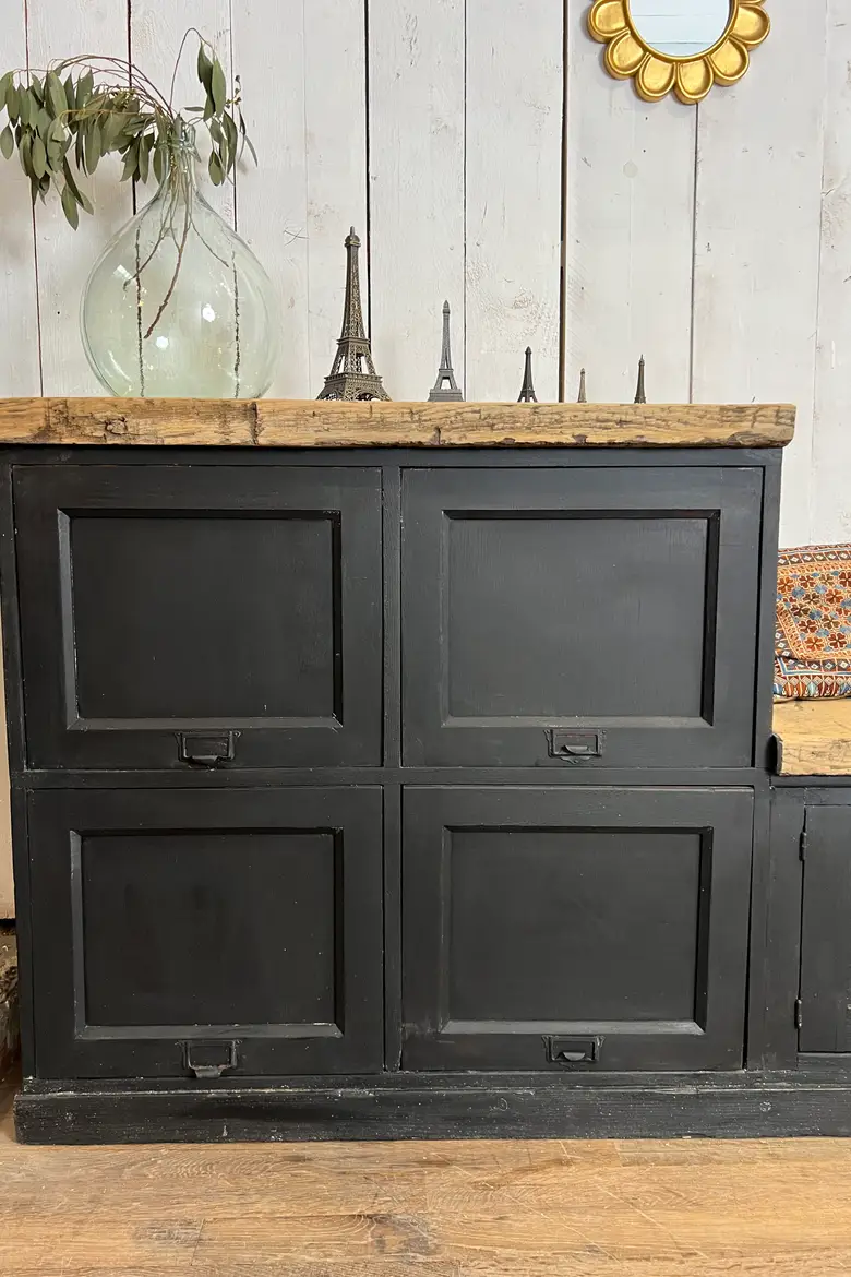 Meuble banc asymétrique