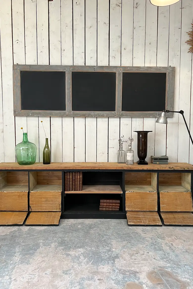 Meuble bas à clapets en bois Début XXème