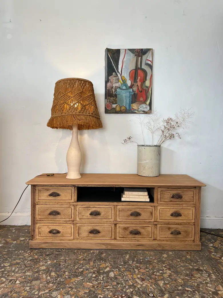 Meuble bas à tiroirs en chêne