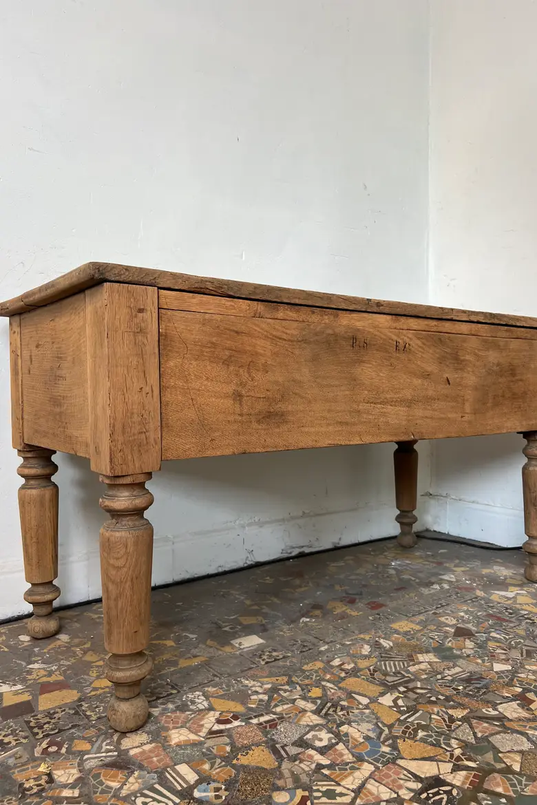 Meuble bas en chêne 19ème