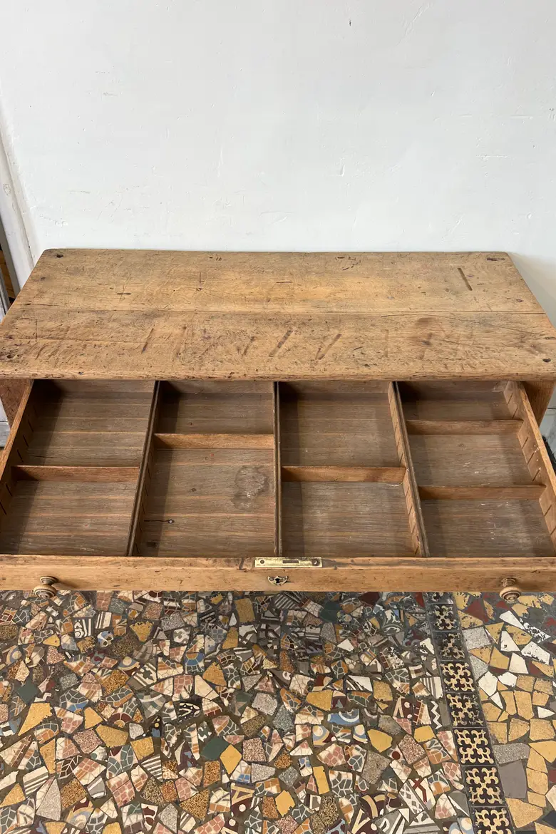 Meuble bas en chêne 19ème