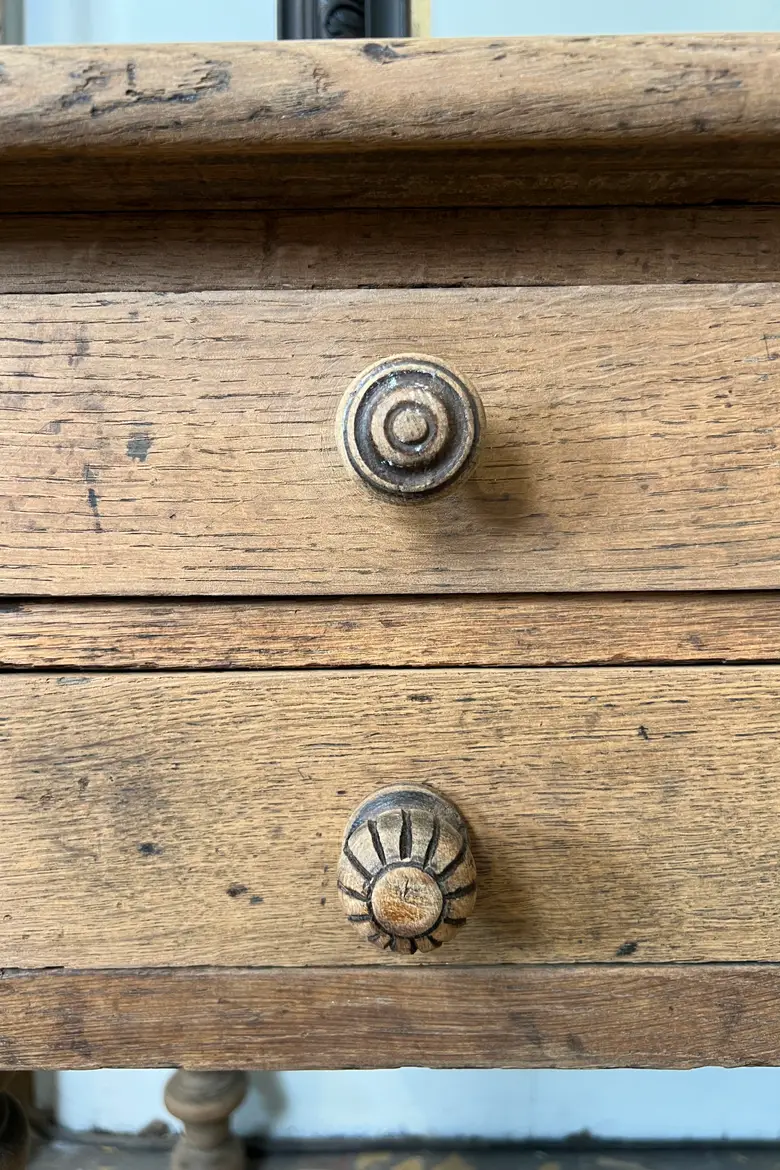 Meuble bas en chêne 19ème